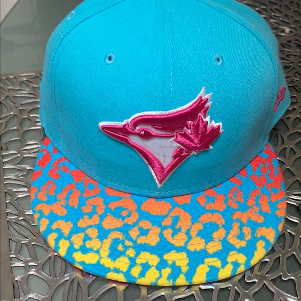 Fitted hat